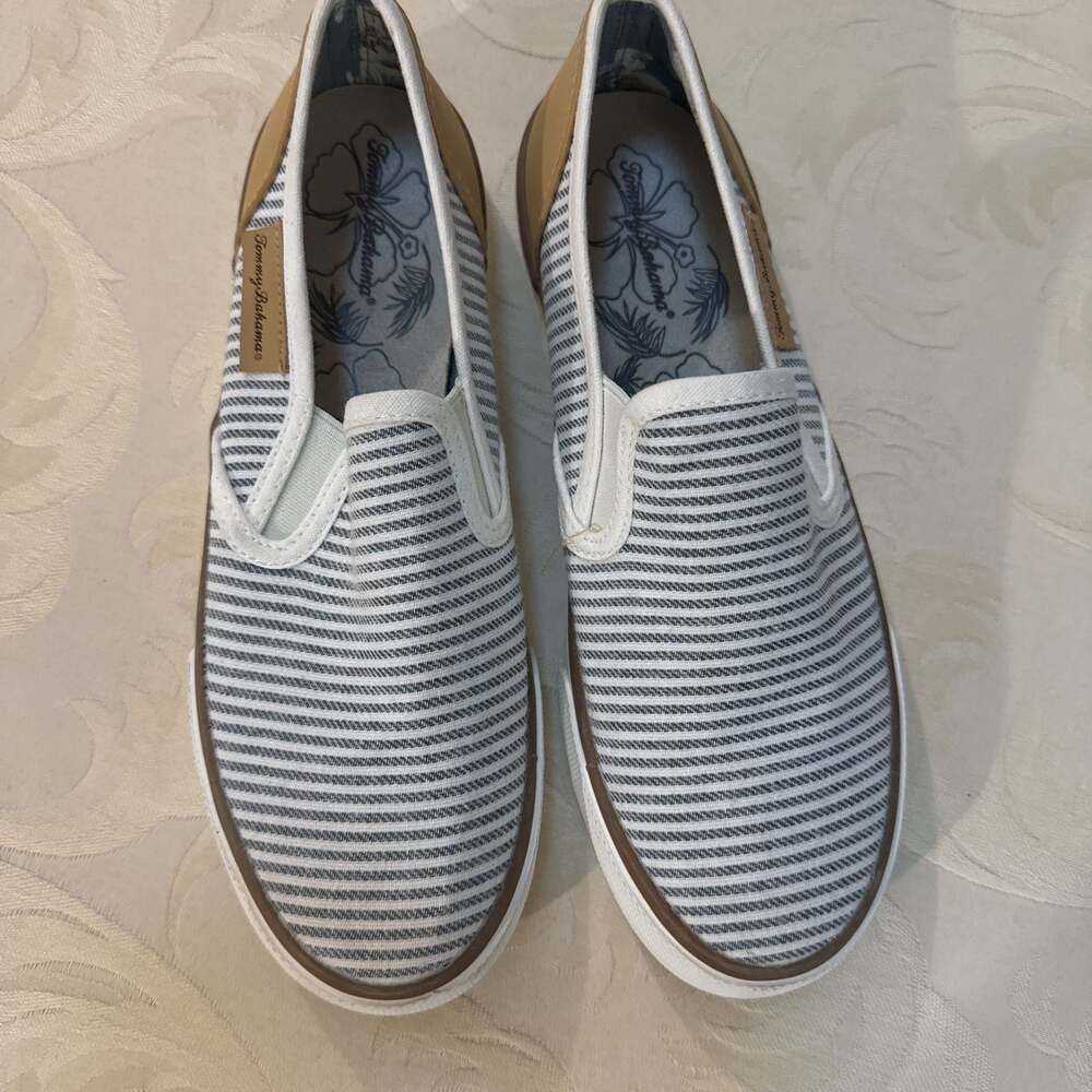 TOMMY BAHAMA - WOMEN's CANVAS SLIP-ONS